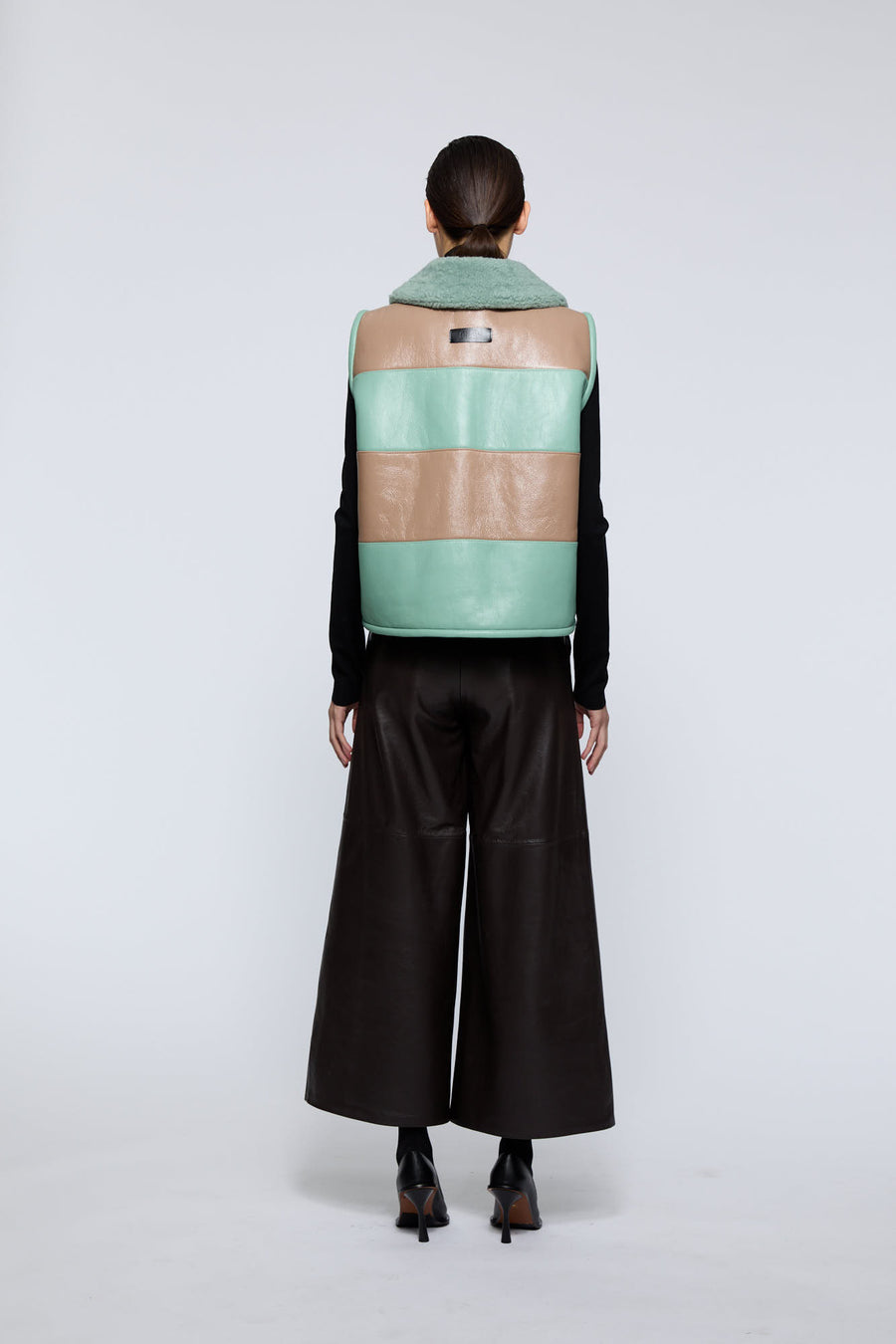 Iris Vest Rebersible Ready-to-Ship