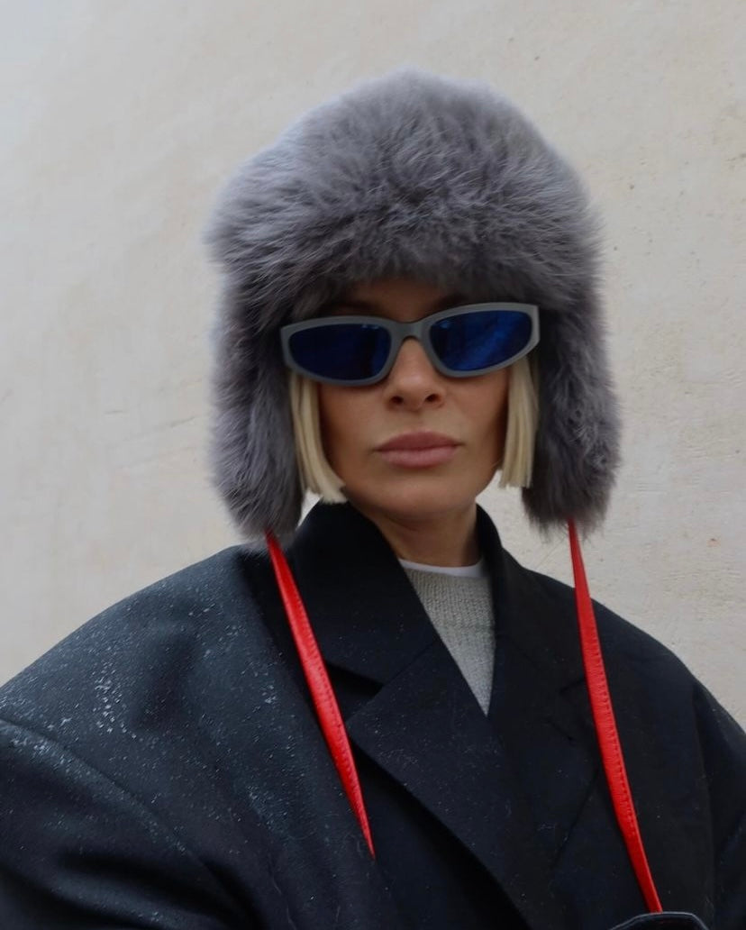 INARI ハット グレー＆レッド