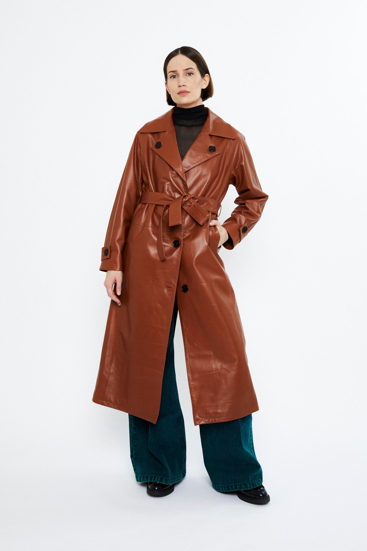 Selen & Marlene — Detachable Collar