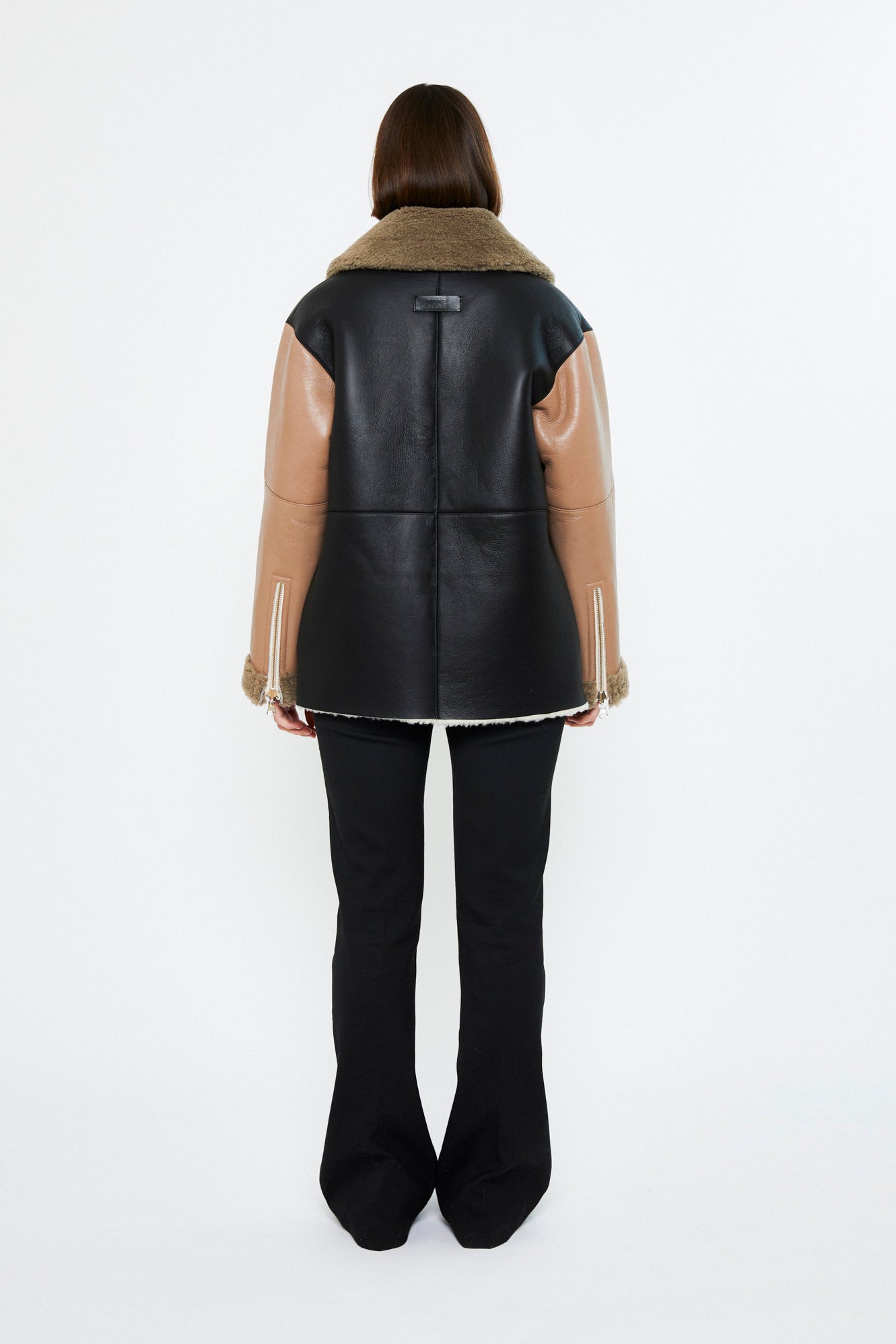 ナオコ アビエイター リバーシブル