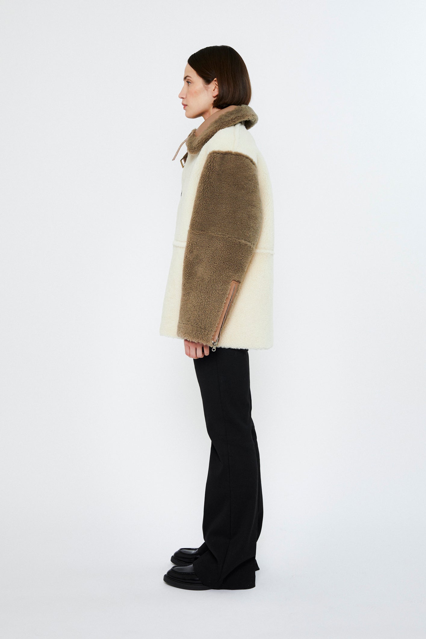 ナオコ アビエイター リバーシブル