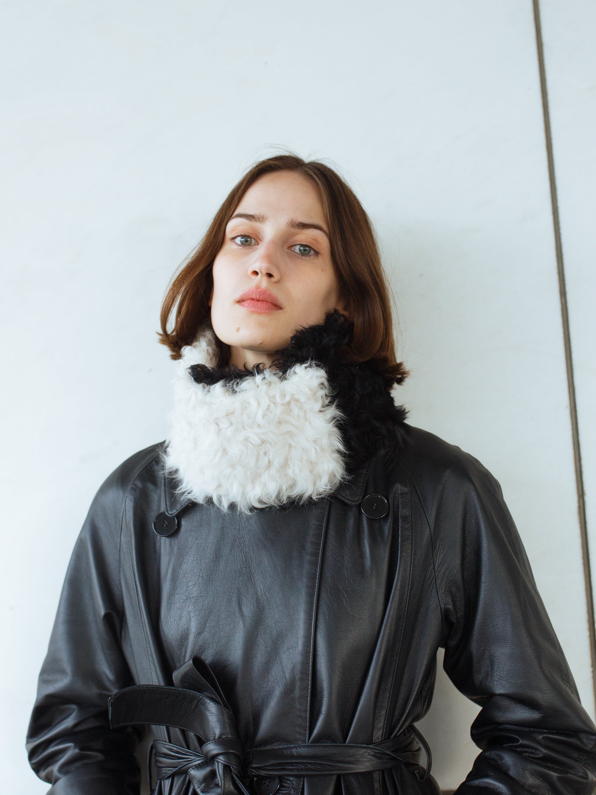 ARIADNE カラー ブラック＆アイボリー