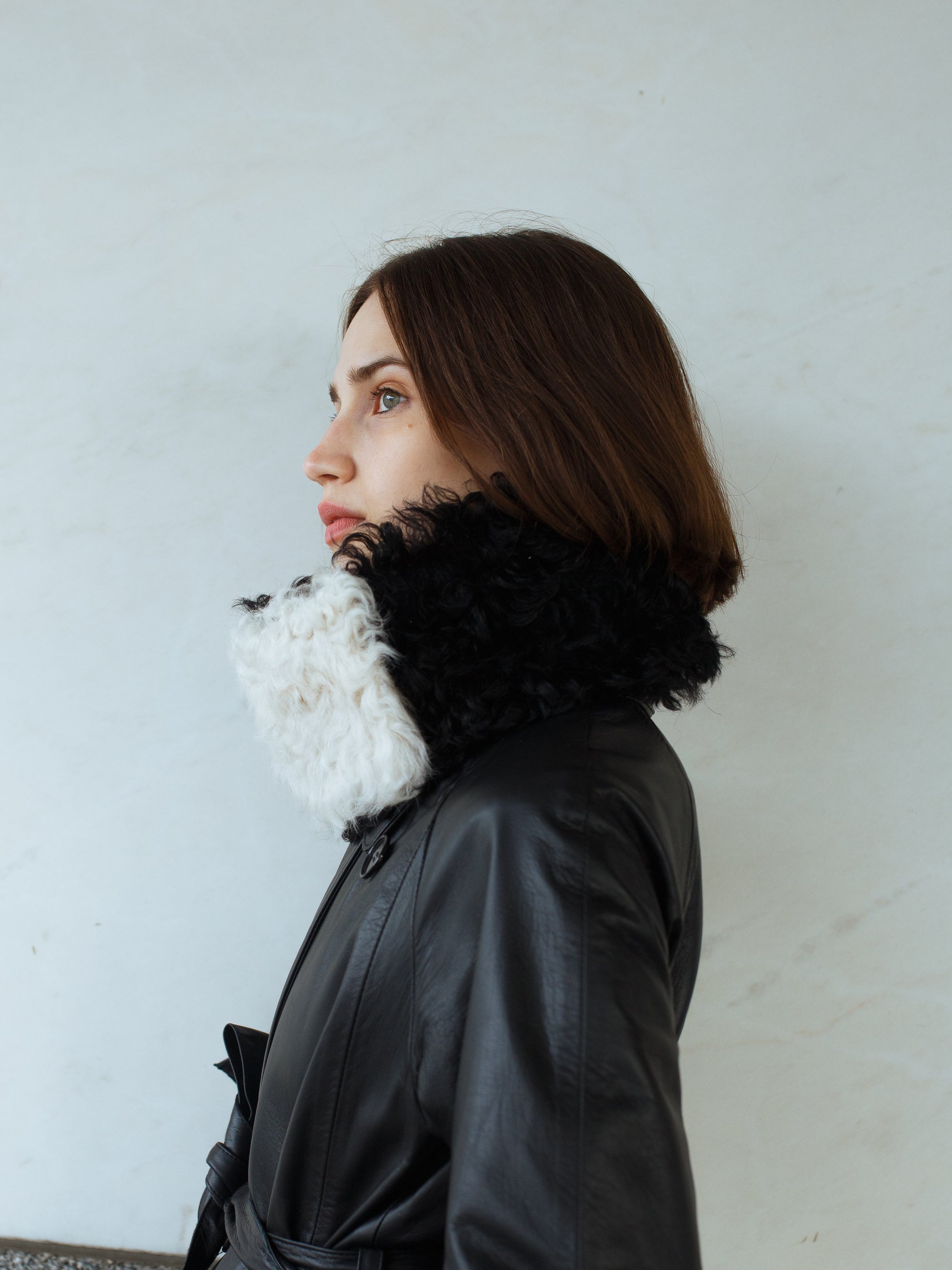 ARIADNE カラー ブラック＆アイボリー