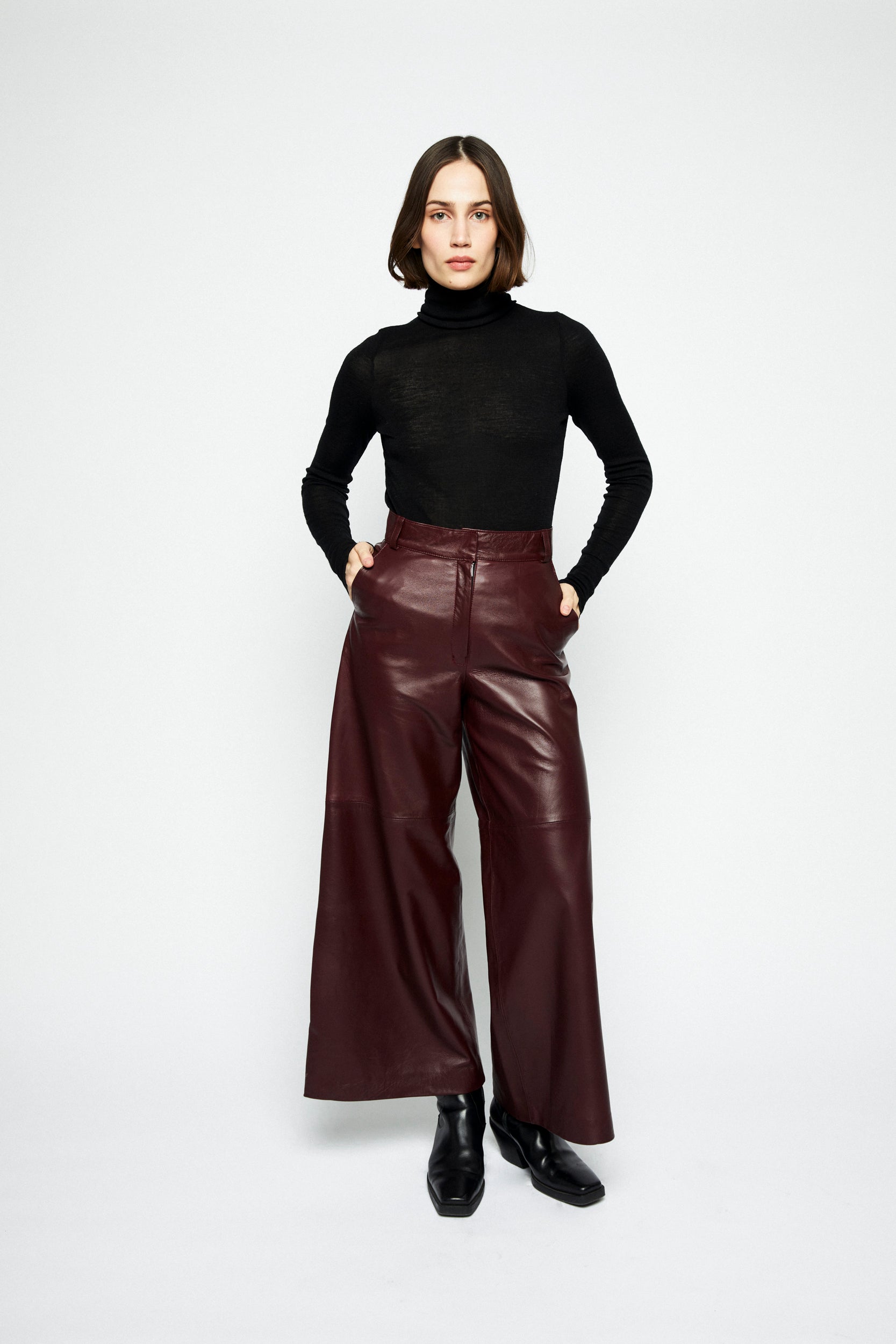 Leather straight pants Joseph Burgundy size 34 FR in Leather - 30355608