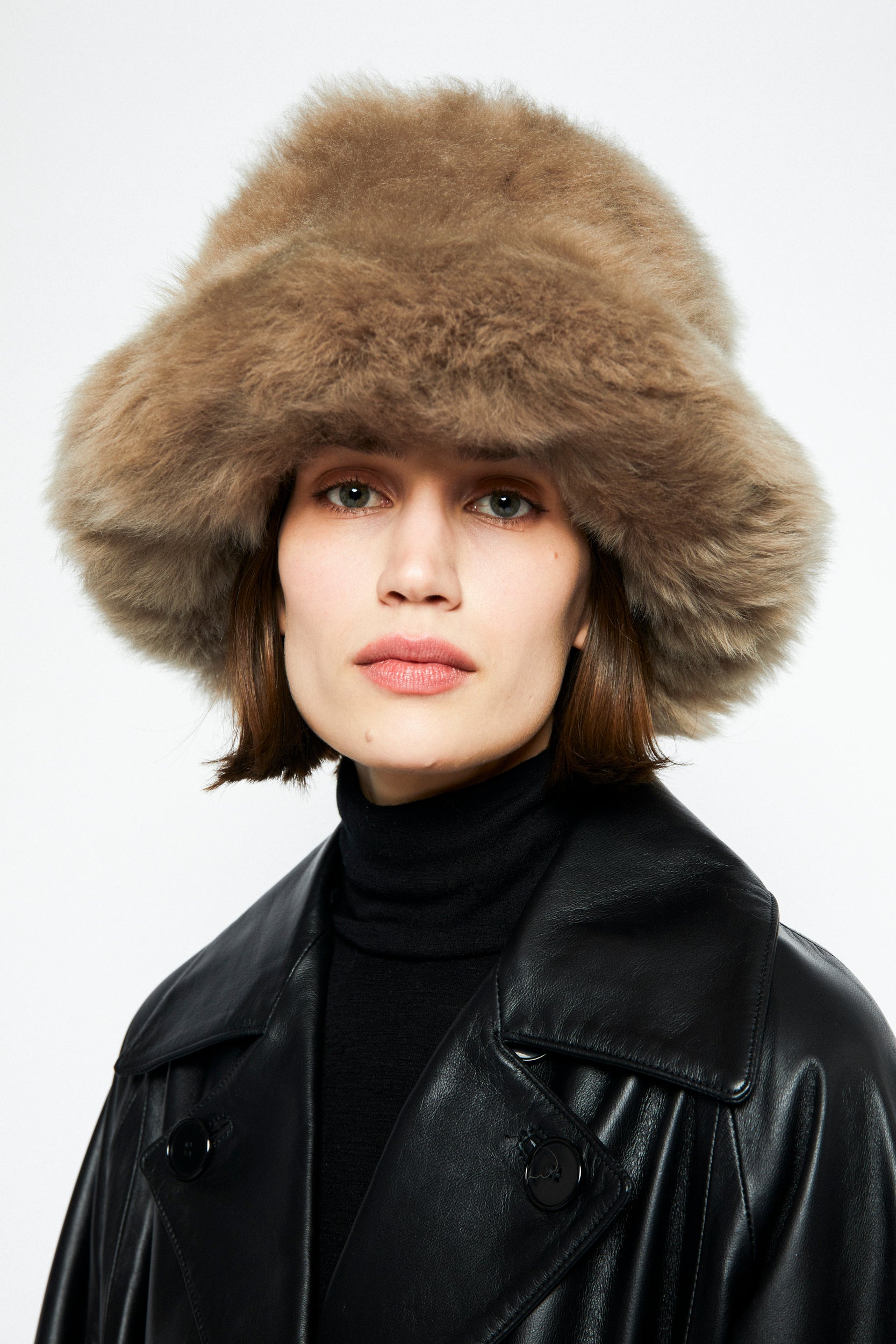 エイラ・ハット